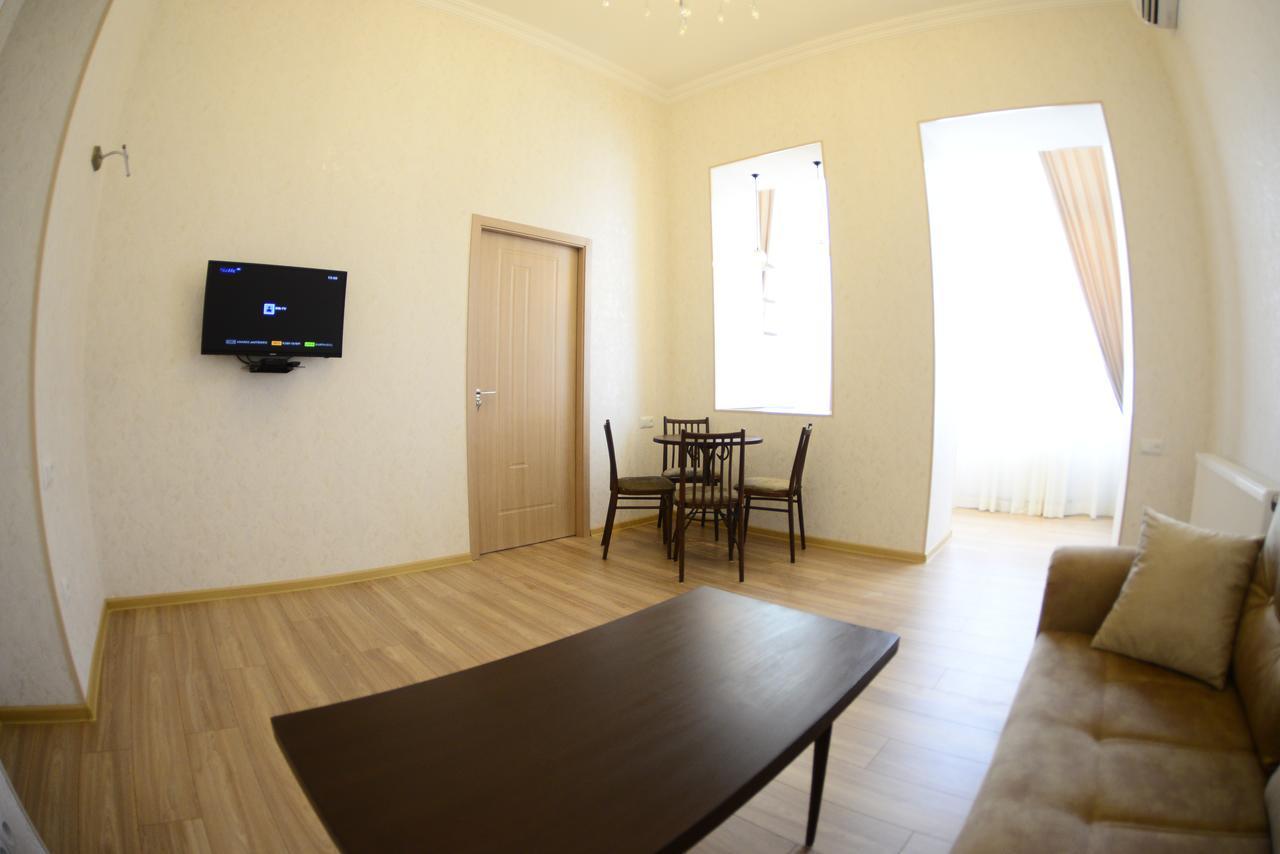 Ana'S Apartment In Old Tbilisi Eksteriør bilde